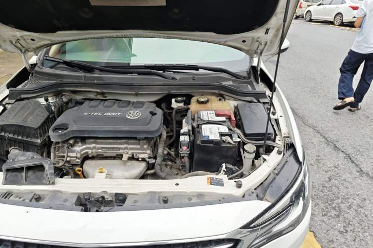 Used Buick GT 2021 Exemplar 1.5L Automatic Elite Version Engine Bay Left