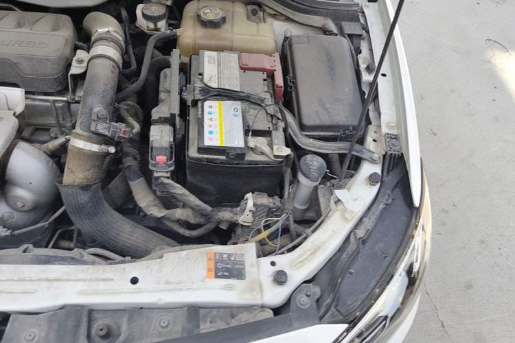 Used Buick GT 2021 Revised Version 1.3T Automatic Mild Hybrid Elite Edition Engine Bay Left