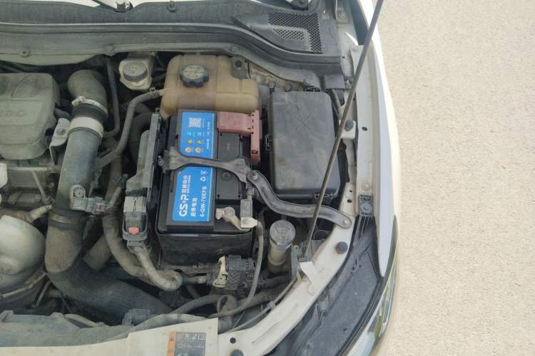 Used Buick GT 2021 1.3T Automatic Mild Hybrid Elite Version Engine Bay Left