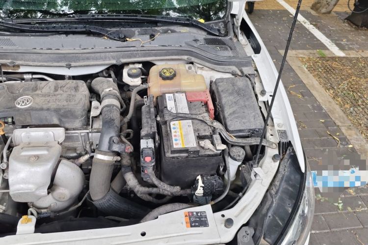 Used Buick GT 2021 1.3T Automatic Mild Hybrid Elite Version Engine Bay Left