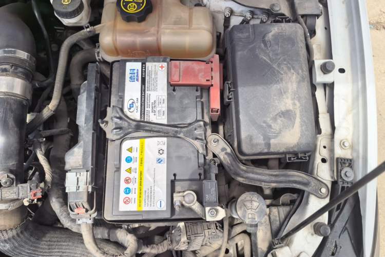 Used Buick GT 2021 1.3T Automatic Mild Hybrid Elite Version Engine Bay Left