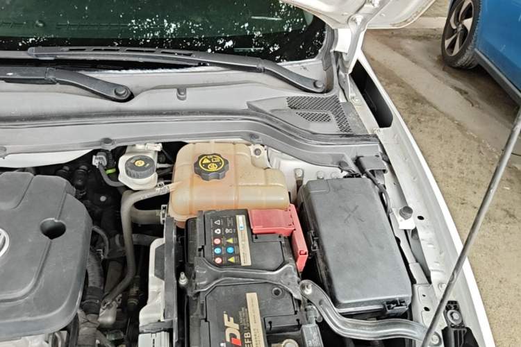 Used Buick GT 2021 Revised Version Flagship 1.5L Automatic Elite Edition Engine Bay Left