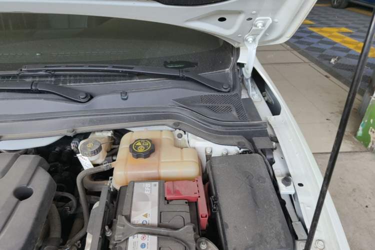 Used Buick GT 2021 Revised Version Flagship 1.5L Automatic Elite Edition Engine Bay Left