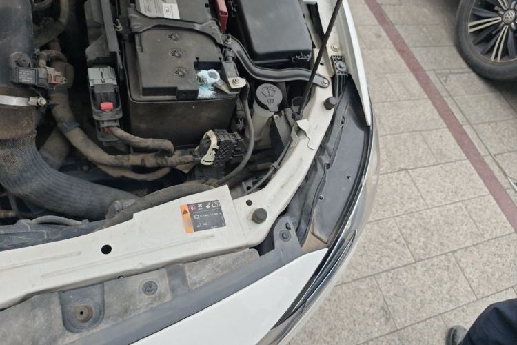 Used Buick GT 2021 1.3T Automatic Mild Hybrid Elite Version Engine Bay Left