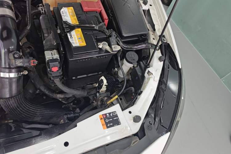 Used Buick GT 2021 Revised Version 1.3T Automatic Mild Hybrid Elite Edition Engine Bay Left
