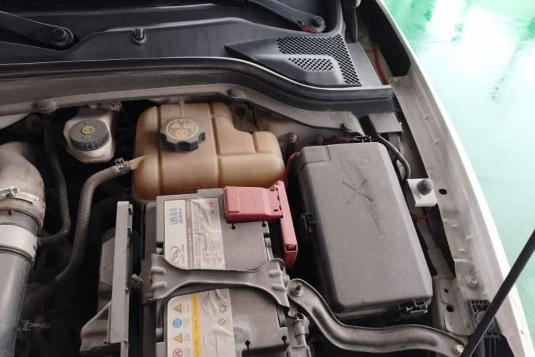 Used Buick GT 2021 Revised Version 1.3T Automatic Mild Hybrid Elite Edition Engine Bay Left