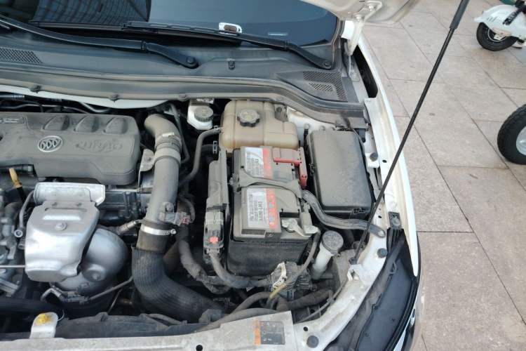 Used Buick GT 2021 Revised Version 1.3T Automatic Mild Hybrid Elite Edition Engine Bay Left