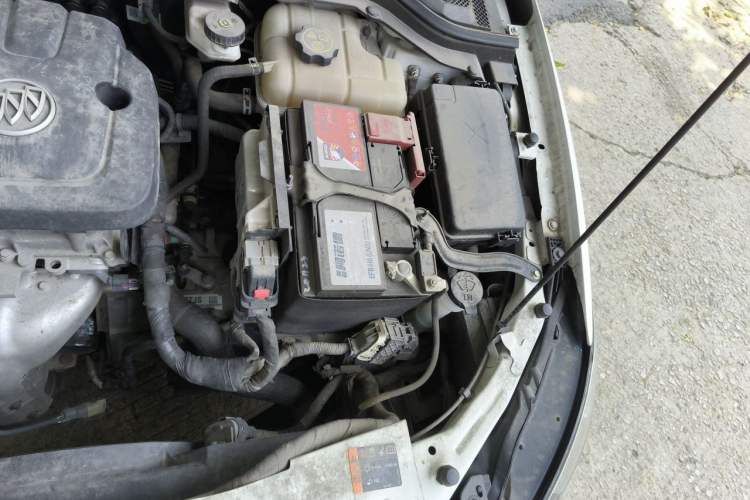 Used Buick GT 2021 Exemplar 1.5L Automatic Elite Version Engine Bay Left