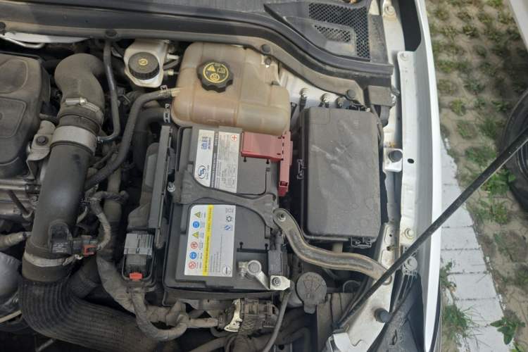 Used Buick GT 2021 Revised Version 1.3T Automatic Mild Hybrid Elite Edition Engine Bay Left