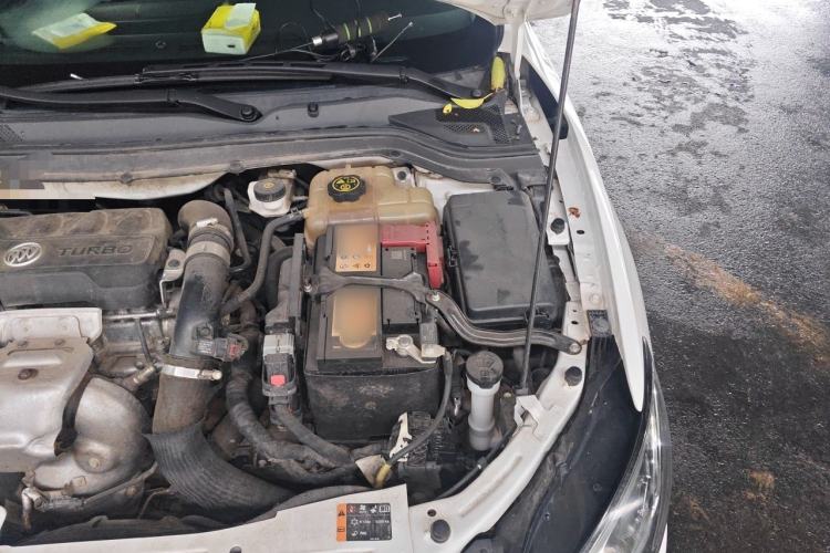 Used Buick GT 2021 1.3T Automatic Mild Hybrid Elite Version Engine Bay Left