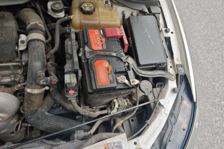Used Buick GT 2021 Revised Version 1.3T Automatic Mild Hybrid Elite Edition Engine Bay Left