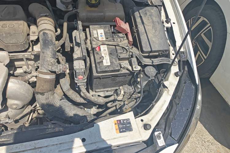 Used Buick GT 2021 Revised Version 1.3T Automatic Mild Hybrid Elite Edition Engine Bay Left