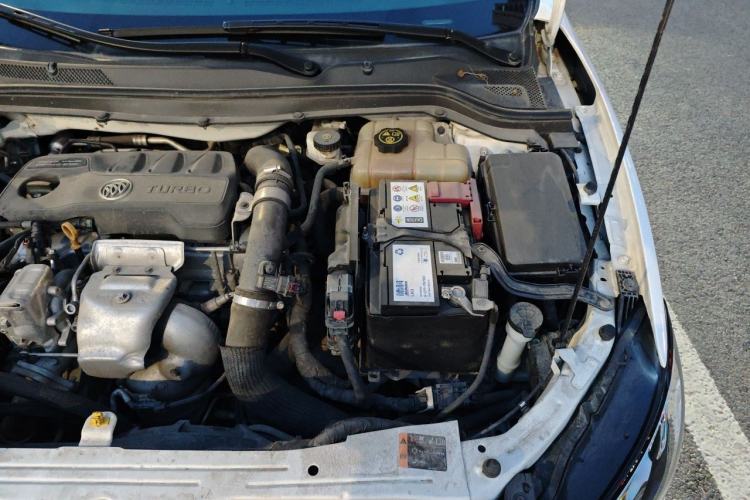 Used Buick GT 2021 1.3T Automatic Mild Hybrid Elite Version Engine Bay Left