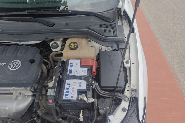 Used Buick GT 2021 Revised Version Flagship 1.5L Automatic Elite Edition Engine Bay Left
