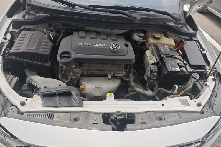 Used Buick GT 2021 Exemplar 1.5L Automatic Elite Version Engine Bay
