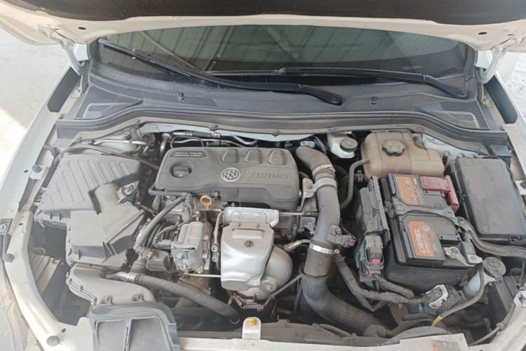 Used Buick GT 2021 1.3T Automatic Mild Hybrid Elite Version Engine Bay