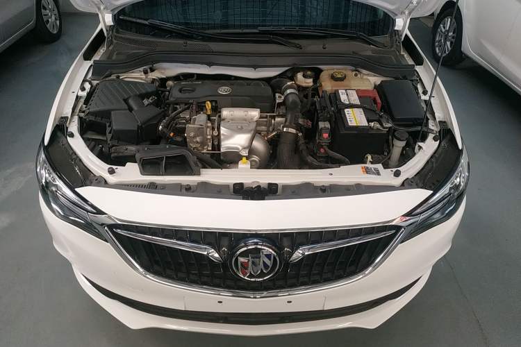 Used Buick GT 2021 Revised Version 1.3T Automatic Mild Hybrid Elite Edition Engine Bay