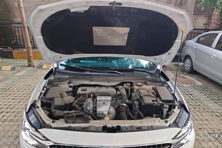 Used Buick GT 2021 1.3T Automatic Mild Hybrid Elite Version Engine Bay
