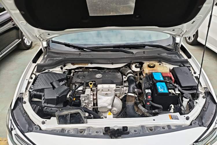 Used Buick GT 2021 1.3T Automatic Mild Hybrid Elite Version Engine Bay