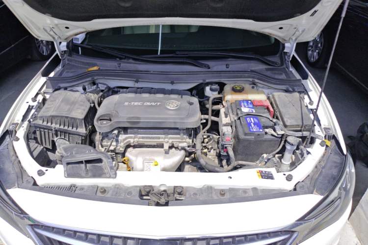 Used Buick GT 2021 Exemplar 1.5L Automatic Elite Version Engine Bay