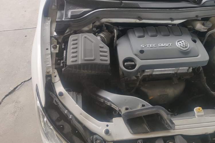 Used Buick GT 2021 Exemplar 1.5L Automatic Elite Version Engine Bay Right
