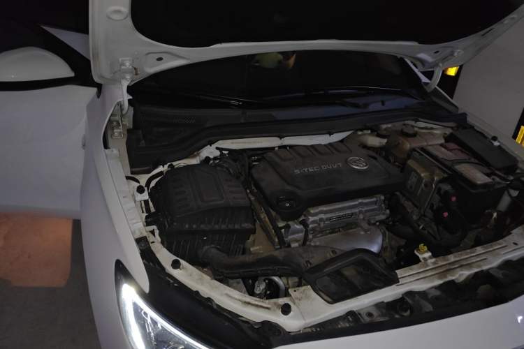 Used Buick GT 2021 Revised Version Flagship 1.5L Automatic Elite Edition Engine Bay Right