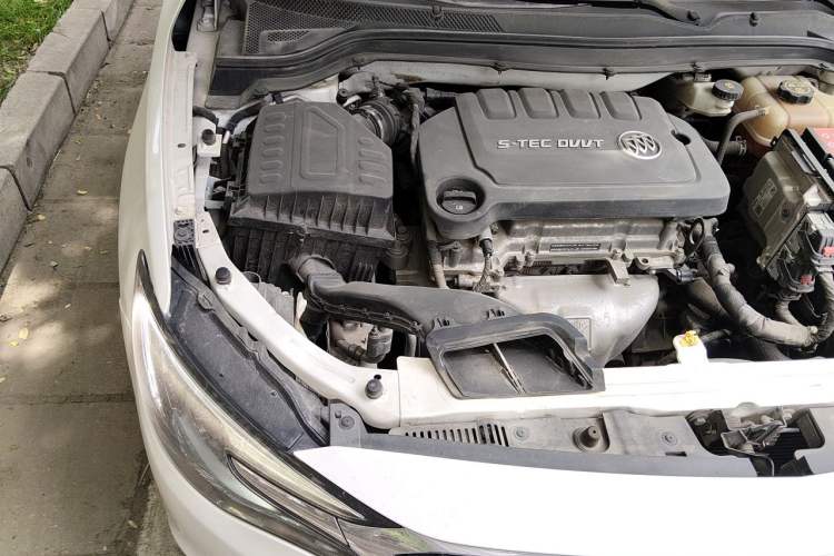 Used Buick GT 2021 Exemplar 1.5L Automatic Elite Version Engine Bay Right
