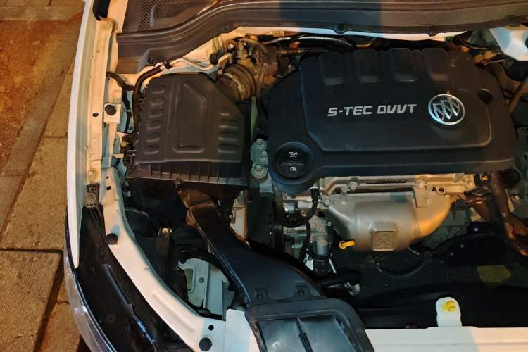 Used Buick GT 2021 Exemplar 1.5L Automatic Entry-Level Trim Engine Bay Right