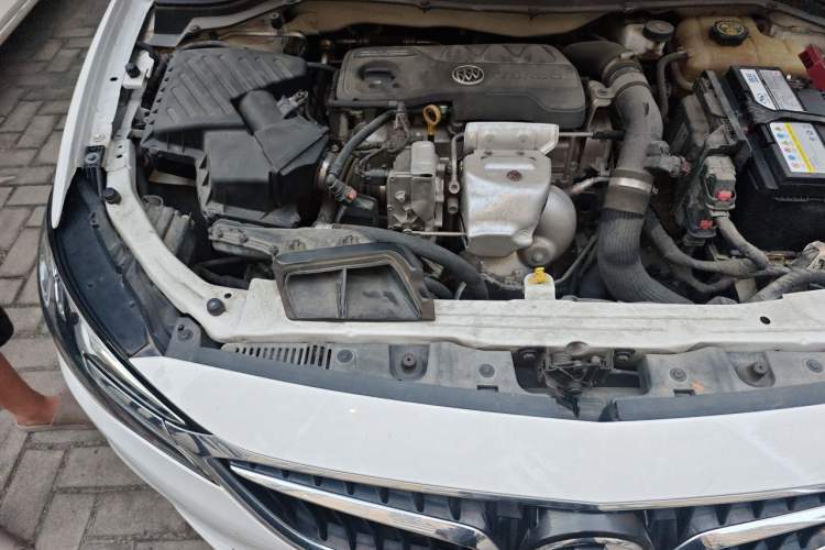 Used Buick GT 2021 1.3T Automatic Mild Hybrid Elite Version Engine Bay Right
