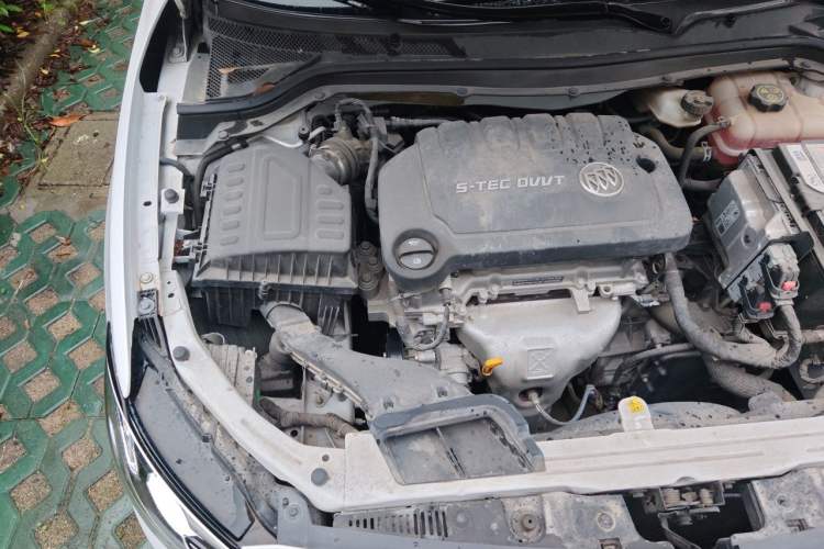 Used Buick GT 2021 Exemplar 1.5L Automatic Elite Version Engine Bay Right