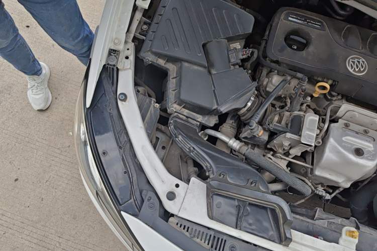 Used Buick GT 2021 1.3T Automatic Mild Hybrid Elite Version Engine Bay Right