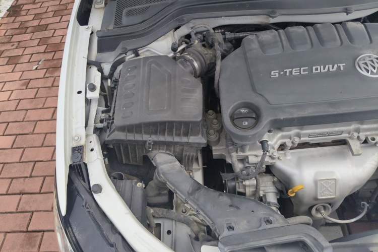 Used Buick GT 2021 Exemplar 1.5L Automatic Elite Version Engine Bay Right