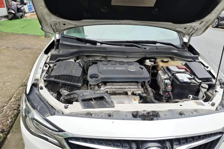 Used Buick GT 2021 Exemplar 1.5L Automatic Elite Version Engine Bay Right