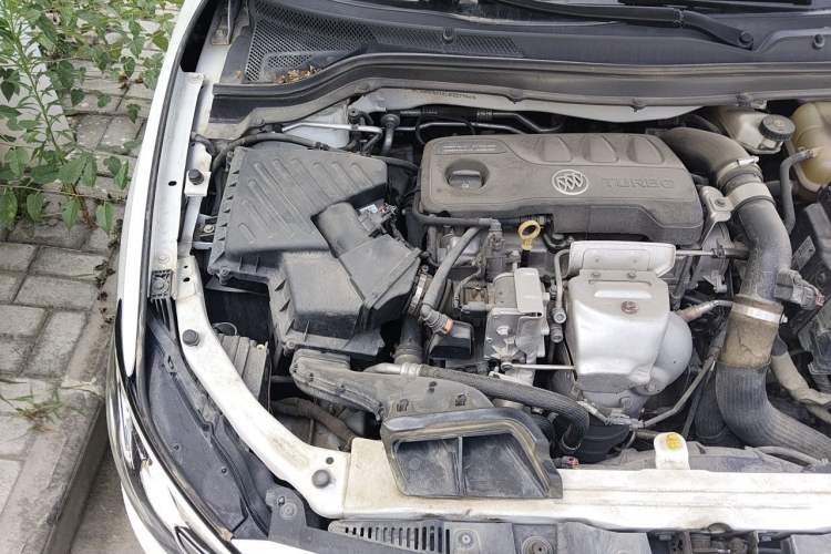 Used Buick GT 2021 Revised Version 1.3T Automatic Mild Hybrid Elite Edition Engine Bay Right