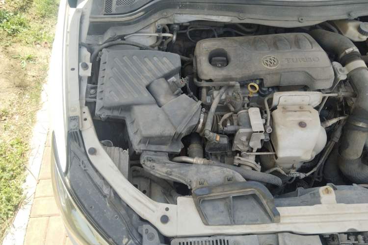 Used Buick GT 2021 1.3T Automatic Mild Hybrid Elite Version Engine Bay Right