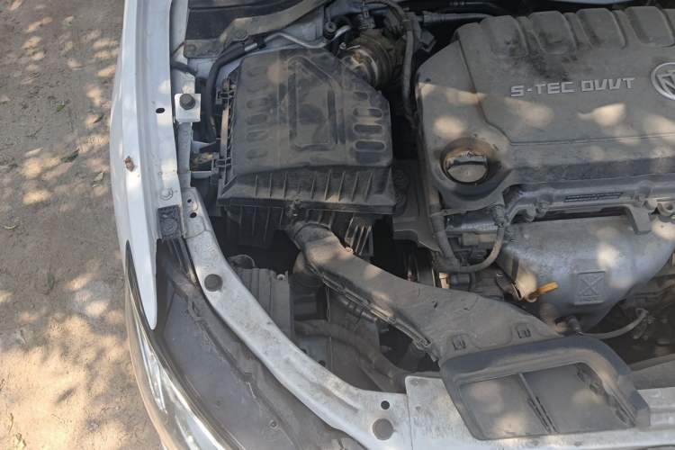 Used Buick GT 2021 Revised Version Flagship 1.5L Automatic Elite Edition Engine Bay Right