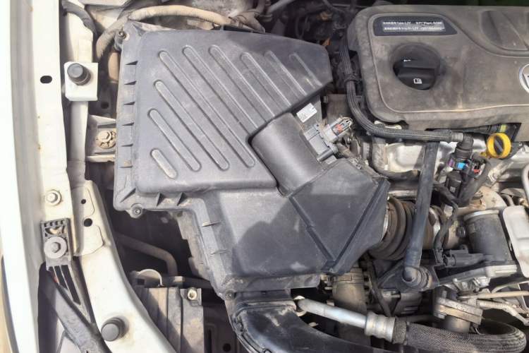Used Buick GT 2021 1.3T Automatic Mild Hybrid Elite Version Engine Bay Right