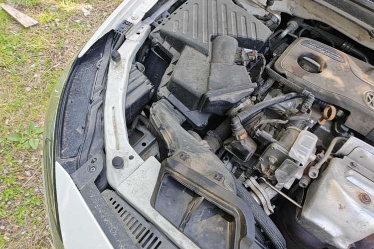 Used Buick GT 2021 Revised Version 1.3T Automatic Mild Hybrid Elite Edition Engine Bay Right