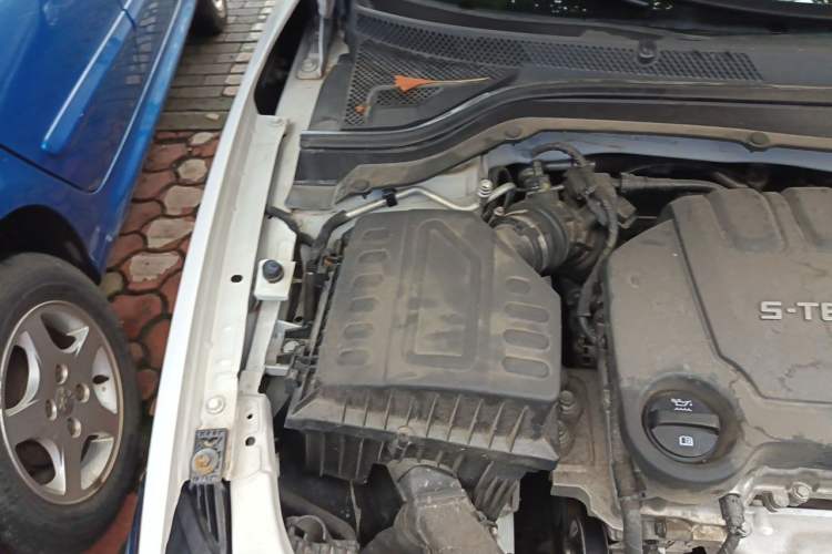 Used Buick GT 2021 Exemplar 1.5L Automatic Elite Version Engine Bay Right