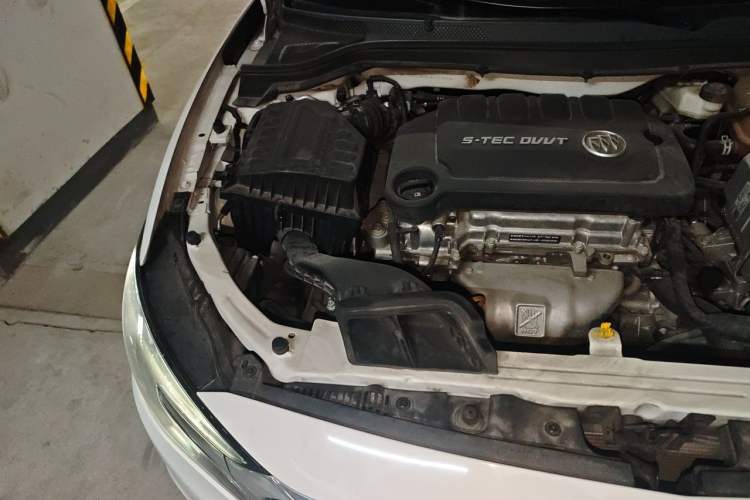 Used Buick GT 2021 Exemplar 1.5L Automatic Elite Version Engine Bay Right
