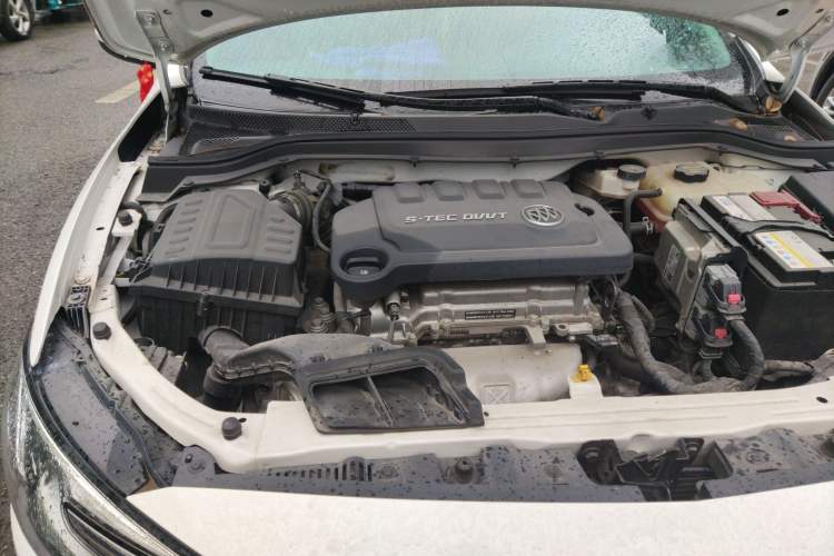 Used Buick GT 2021 Exemplar 1.5L Automatic Elite Version Engine Bay Right