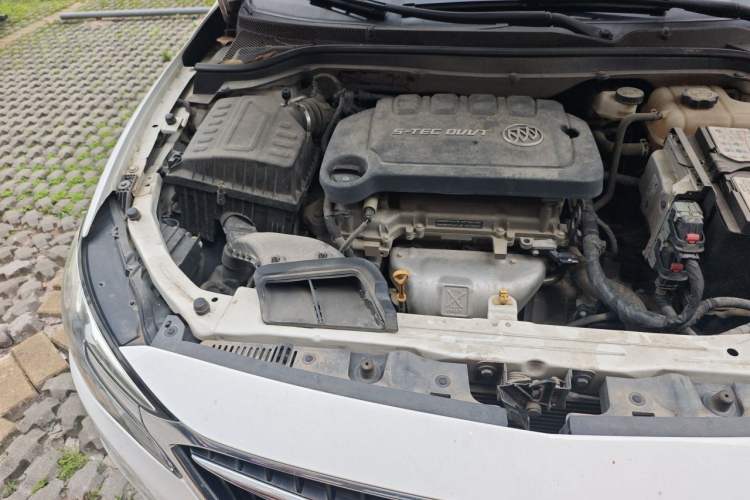Used Buick GT 2021 Exemplar 1.5L Automatic Elite Version Engine Bay Right