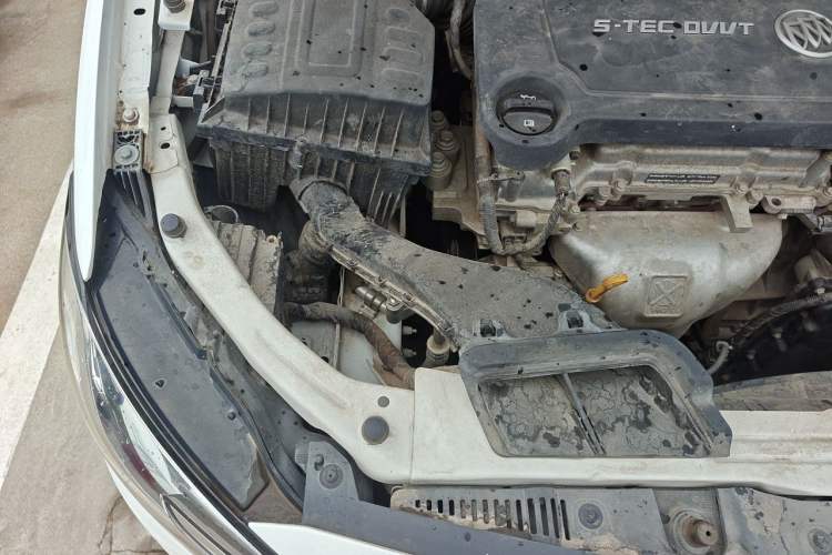 Used Buick GT 2021 Exemplar 1.5L Automatic Elite Version Engine Bay Right