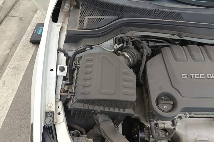 Used Buick GT 2021 Exemplar 1.5L Automatic Elite Version Engine Bay Right