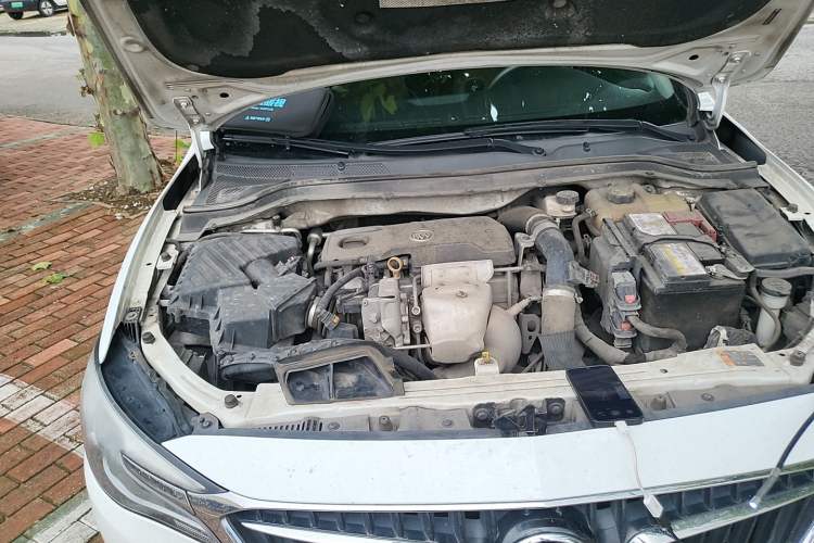 Used Buick GT 2021 1.3T Automatic Mild Hybrid Elite Version Engine Bay Right