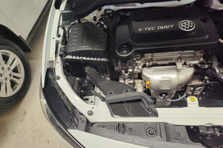 Used Buick GT 2021 Exemplar 1.5L Automatic Elite Version Engine Bay Right