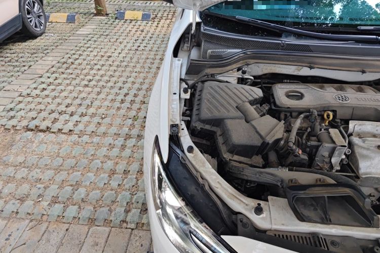 Used Buick GT 2021 1.3T Automatic Mild Hybrid Elite Version Engine Bay Right