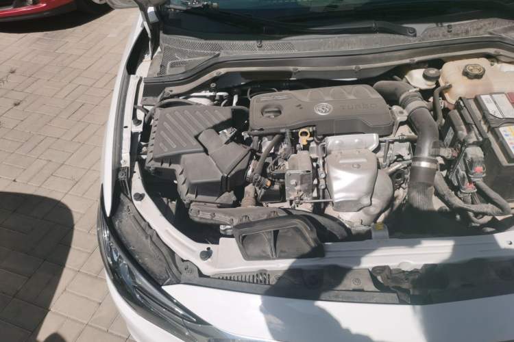 Used Buick GT 2021 Revised Version 1.3T Automatic Mild Hybrid Elite Edition Engine Bay Right