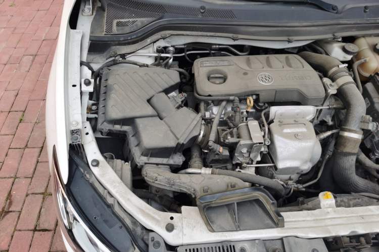 Used Buick GT 2021 Revised Version 1.3T Automatic Mild Hybrid Elite Edition Engine Bay Right