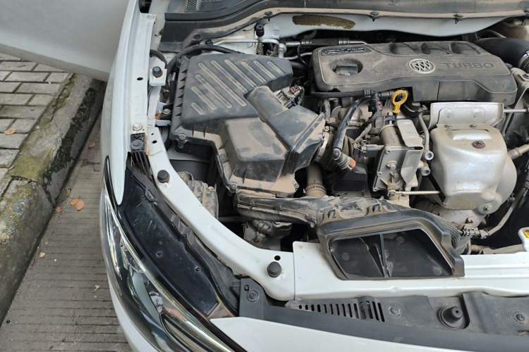 Used Buick GT 2021 Revised Version 1.3T Automatic Mild Hybrid Elite Edition Engine Bay Right